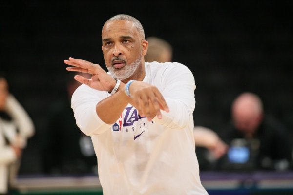Stein: Cựu trợ lý Lakers Phil 