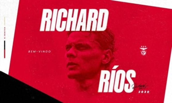 Chính thức: Benfica chính th